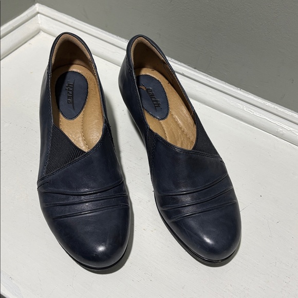 Earth Day Tripper Kitten Heel Slip-In Blue Leather Shoes-size 8B - Picture 4 of 8